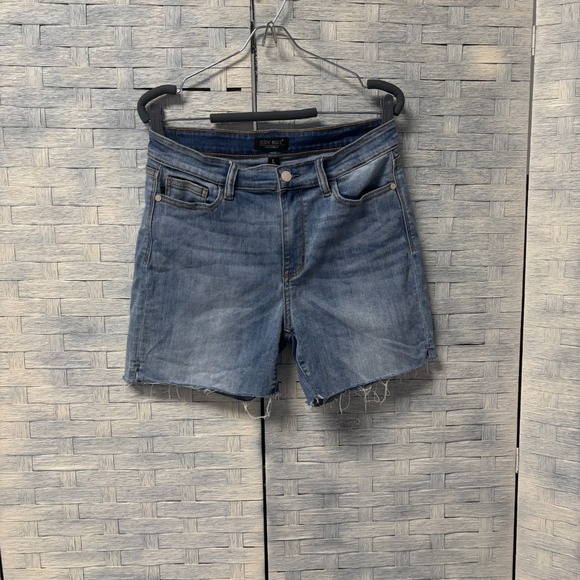 Judy Blue Los Angeles Denim Cutoff Shorts Light Wash Size L - Picture 2 of 6